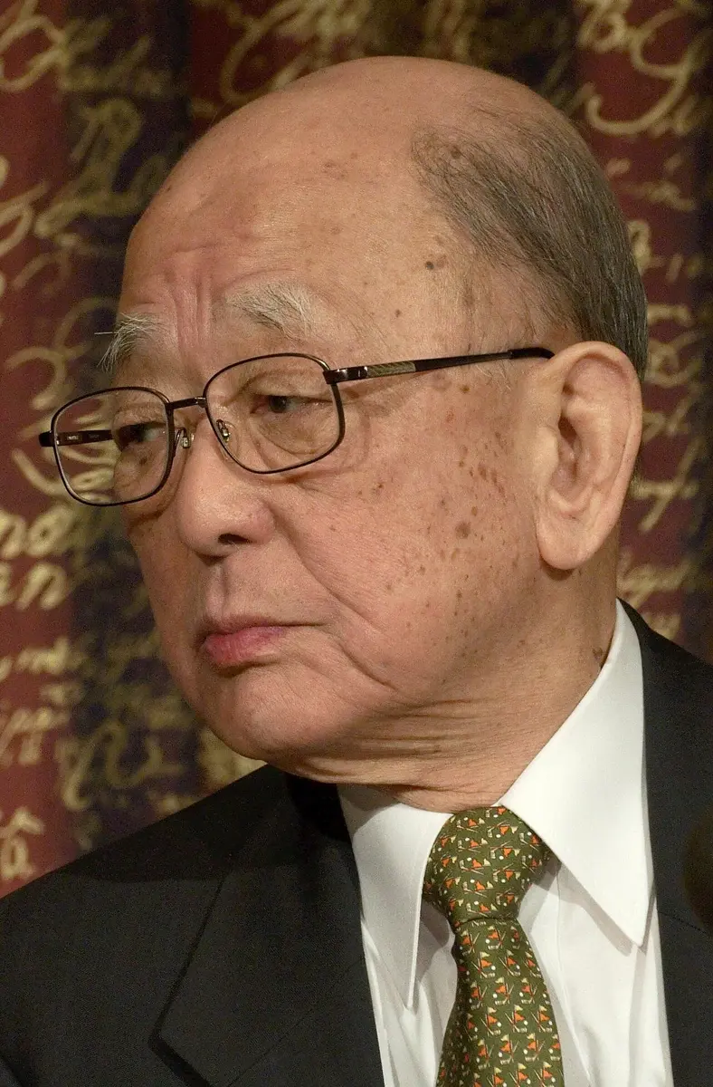 Akira Suzuki