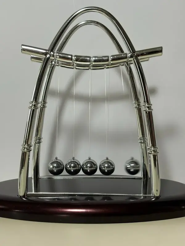 Newton’s Cradle photo 2