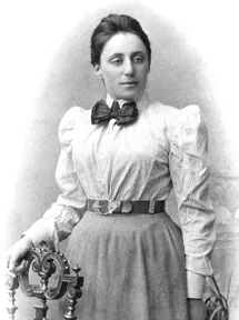 A photograph of Emmy Noether as a young woman